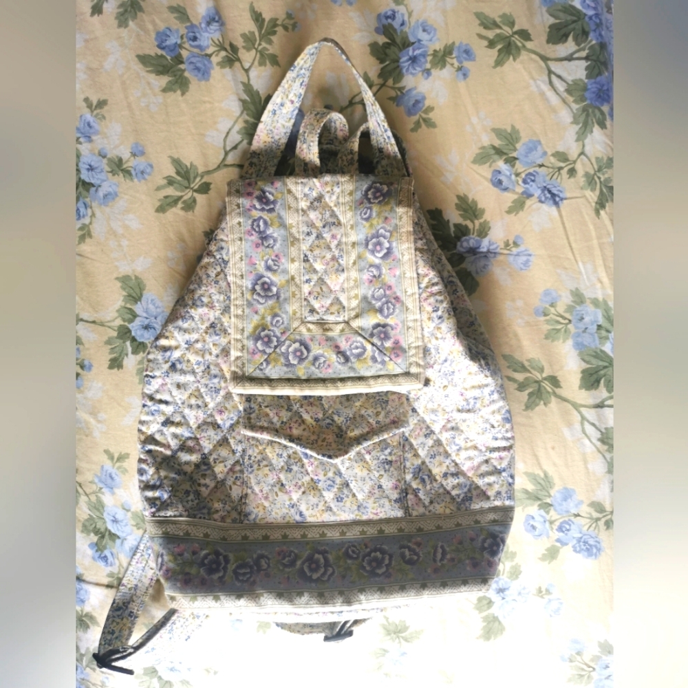 Floral Quilted Backpack - Picture 7 of 7